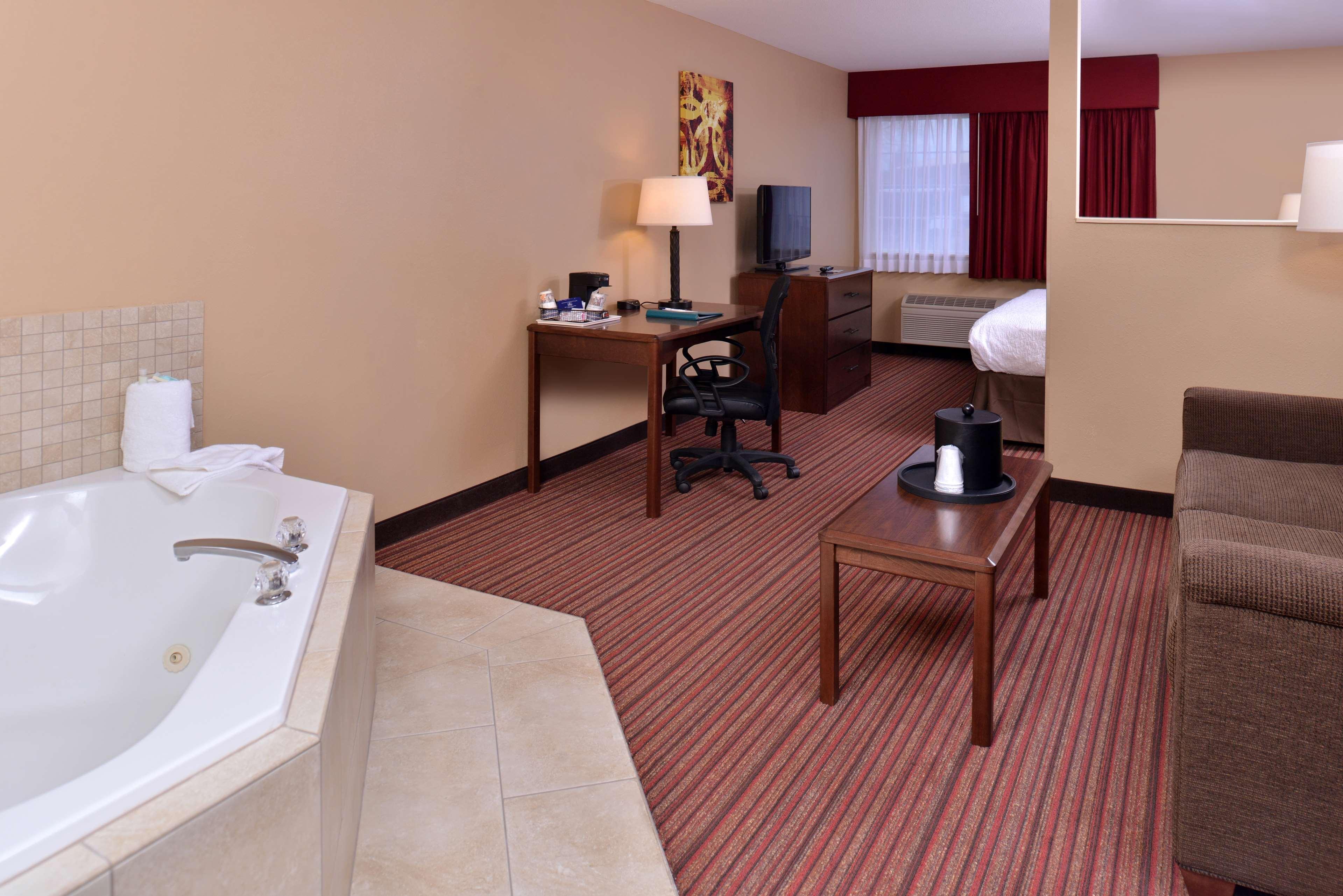 Best Western Woodland Inn Bagian luar foto