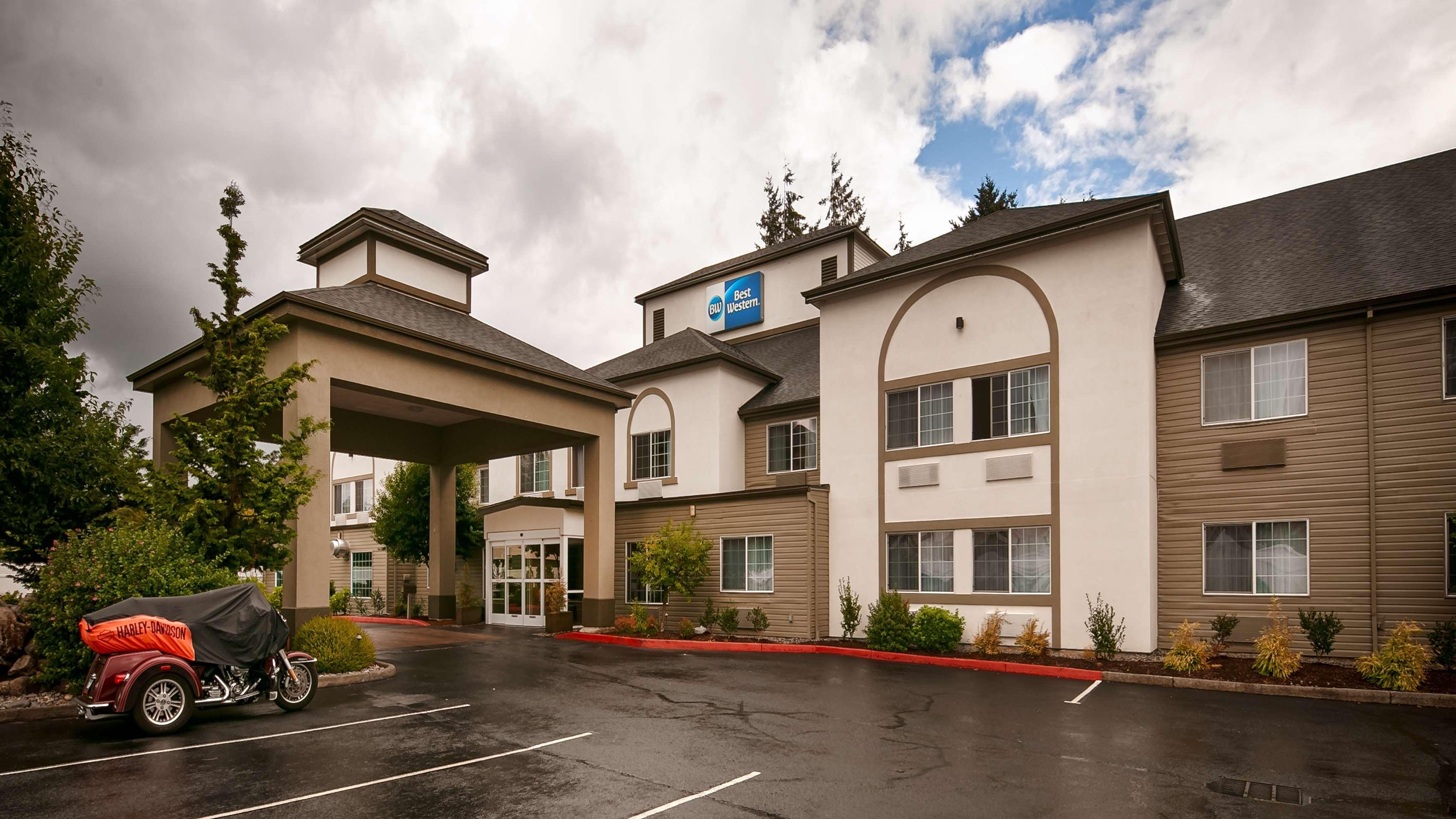 Best Western Woodland Inn Bagian luar foto