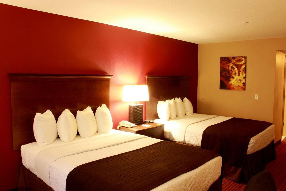 Best Western Woodland Inn Bagian luar foto