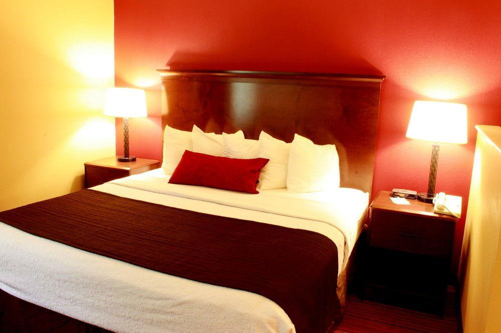 Best Western Woodland Inn Bagian luar foto