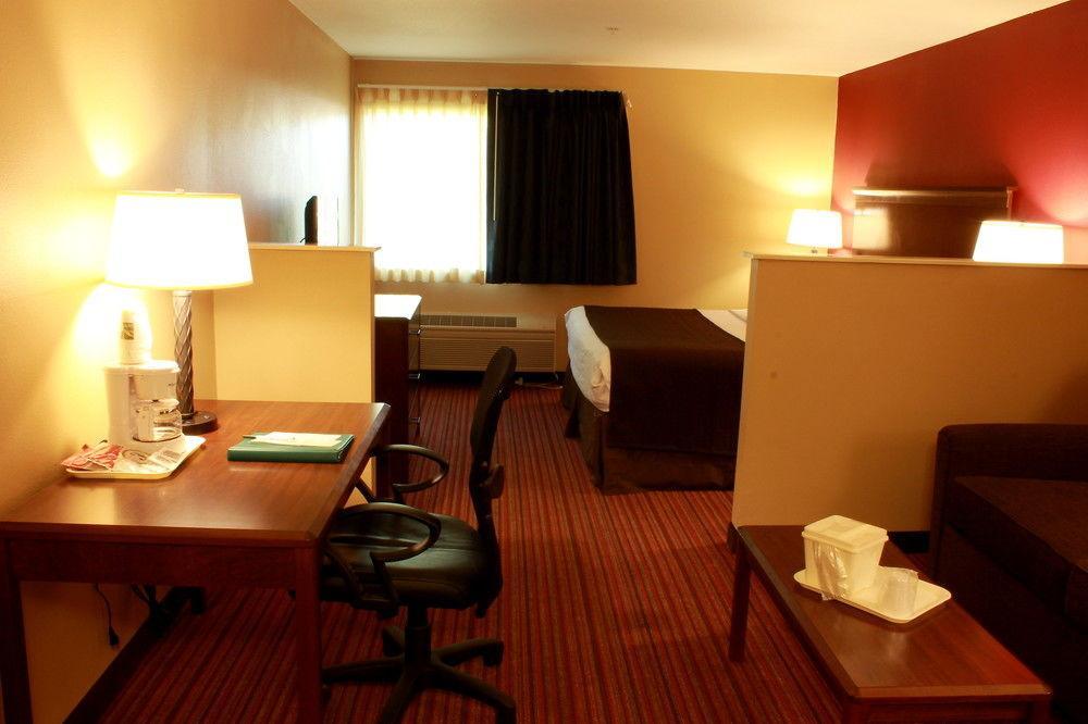 Best Western Woodland Inn Bagian luar foto
