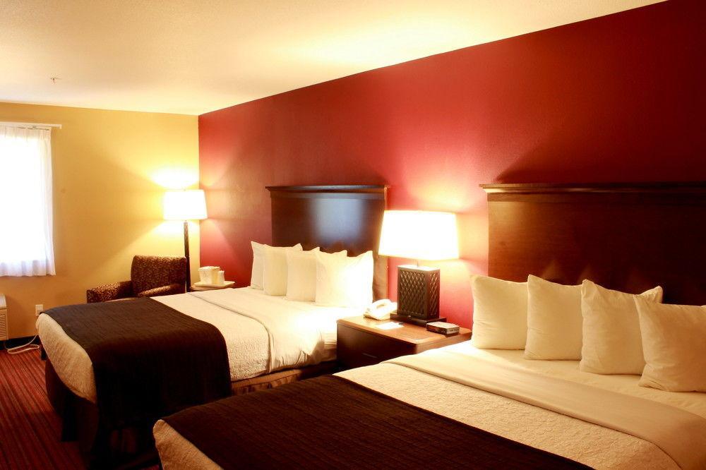 Best Western Woodland Inn Bagian luar foto
