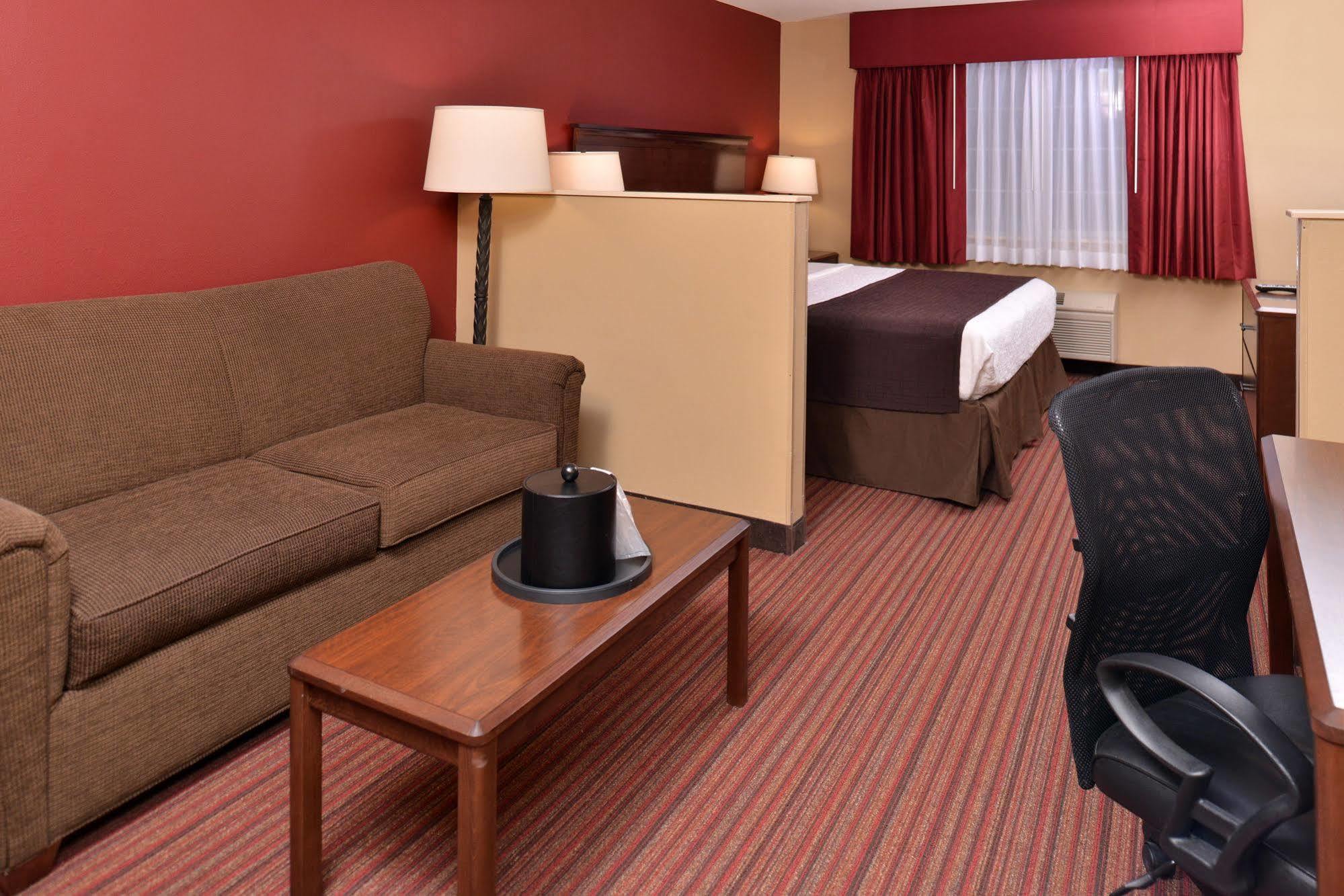 Best Western Woodland Inn Bagian luar foto