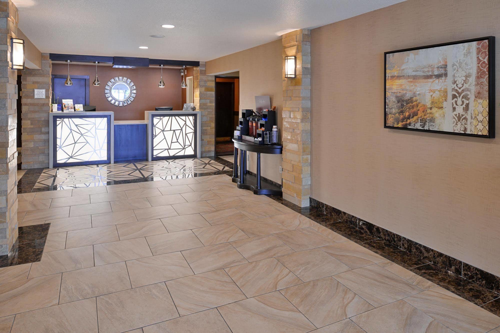Best Western Woodland Inn Bagian luar foto