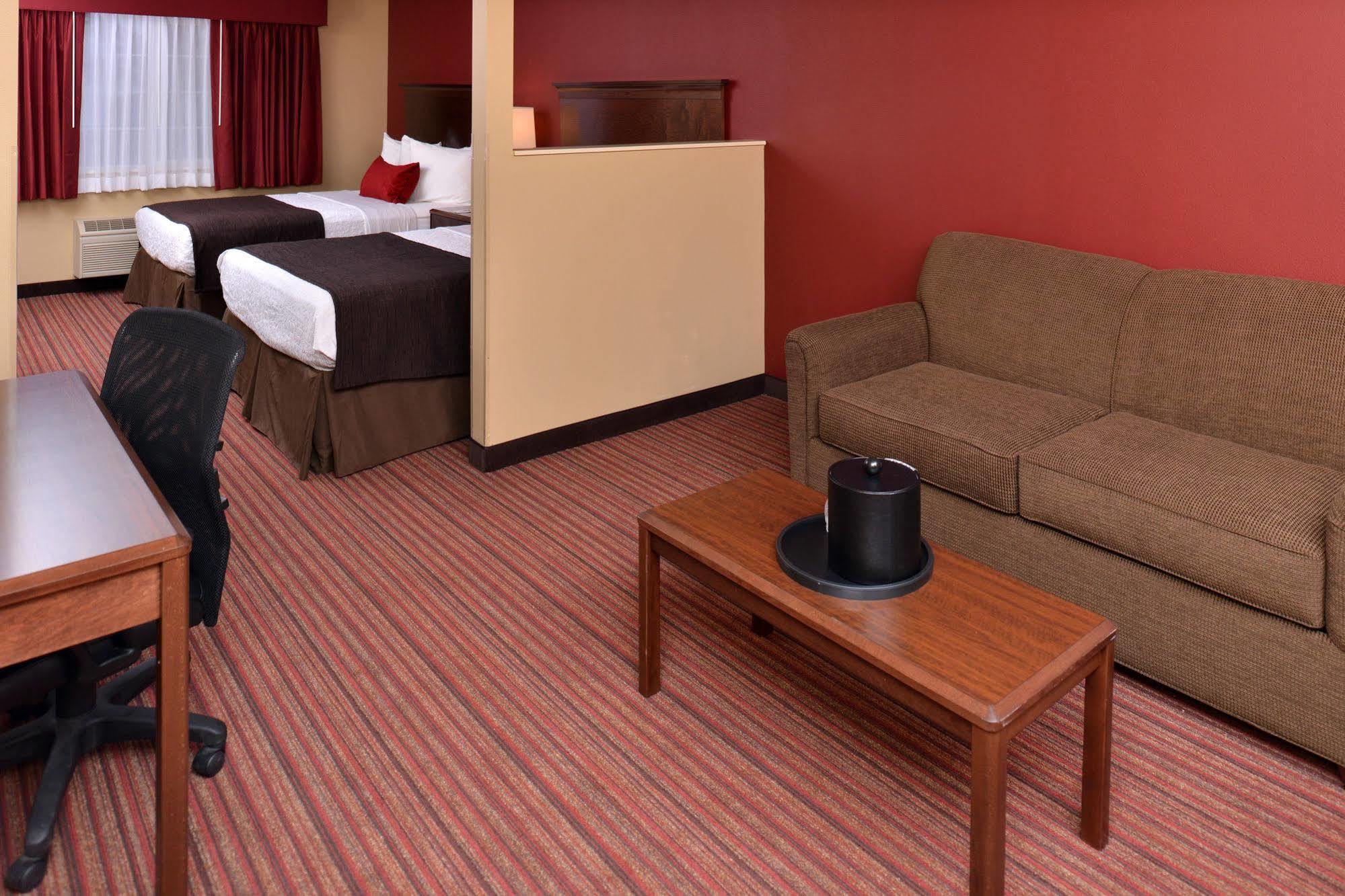 Best Western Woodland Inn Bagian luar foto